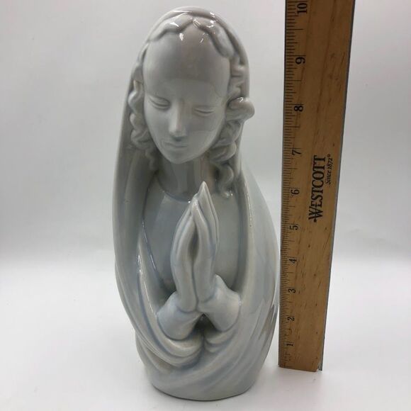 Vintage MCM Praying Virgin Mary Madonna Figurine Blue White Religious Dé… - Picture 11 of 14